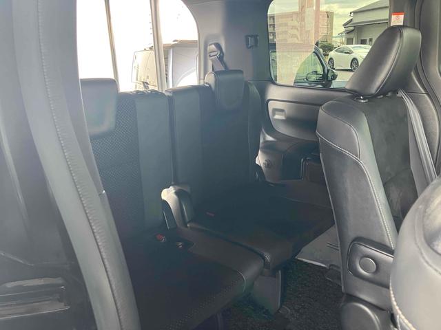 ヴォクシー ハイブリッドＺＳ　煌ＩＩＩ　ドライブレコーダー　ＥＴＣ　バックカメラ　ナビ　クリアランスソナー　オートクルーズコントロール　レーンアシスト　衝突被害軽減システム　両側電動スライドドア　オートマチックハイビーム　オートライト（38枚目）