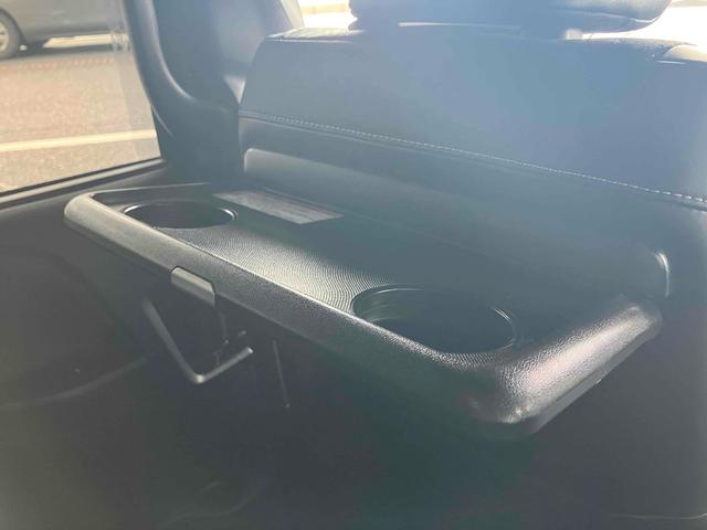 ヴォクシー ハイブリッドＺＳ　煌ＩＩＩ　ドライブレコーダー　ＥＴＣ　バックカメラ　ナビ　クリアランスソナー　オートクルーズコントロール　レーンアシスト　衝突被害軽減システム　両側電動スライドドア　オートマチックハイビーム　オートライト（41枚目）