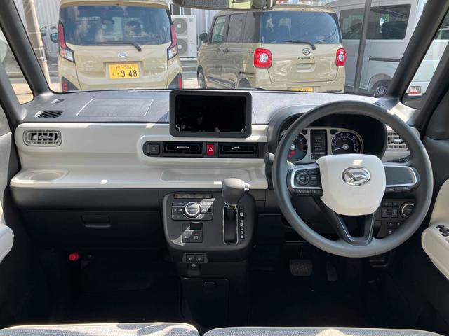 ムーヴキャンバス ストライプスＧ　バックカメラ　両側電動スライドドア　クリアランスソナー　レーンアシスト　衝突被害軽減システム　オートライト　ＬＥＤヘッドランプ　スマートキー　アイドリングストップ　電動格納ミラー　シートヒーター（2枚目）