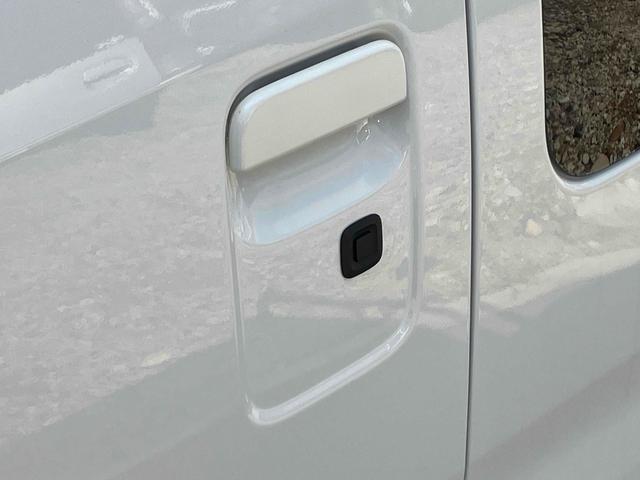 ハイゼットトラック ジャンボエクストラ　軽トラック　ＣＶＴ　衝突被害軽減システム　スマートキー　アイドリングストップ　電動格納ミラー　オートライト　ＥＳＣ　エアコン　パワーステアリング　パワーウィンドウ　運転席エアバッグ　助手席エアバッグ（10枚目）