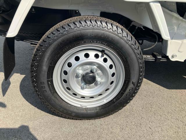 ハイゼットトラック ジャンボエクストラ　軽トラック　ＣＶＴ　衝突被害軽減システム　スマートキー　アイドリングストップ　電動格納ミラー　オートライト　ＥＳＣ　エアコン　パワーステアリング　パワーウィンドウ　運転席エアバッグ　助手席エアバッグ（15枚目）