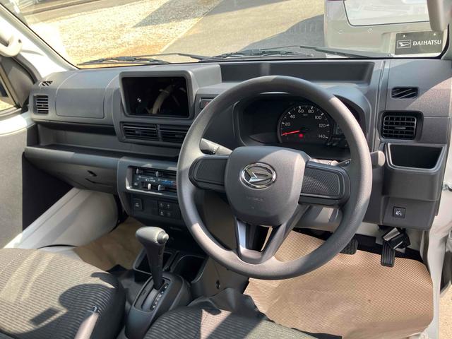 ハイゼットトラック ジャンボエクストラ　軽トラック　ＣＶＴ　衝突被害軽減システム　スマートキー　アイドリングストップ　電動格納ミラー　オートライト　ＥＳＣ　エアコン　パワーステアリング　パワーウィンドウ　運転席エアバッグ　助手席エアバッグ（28枚目）