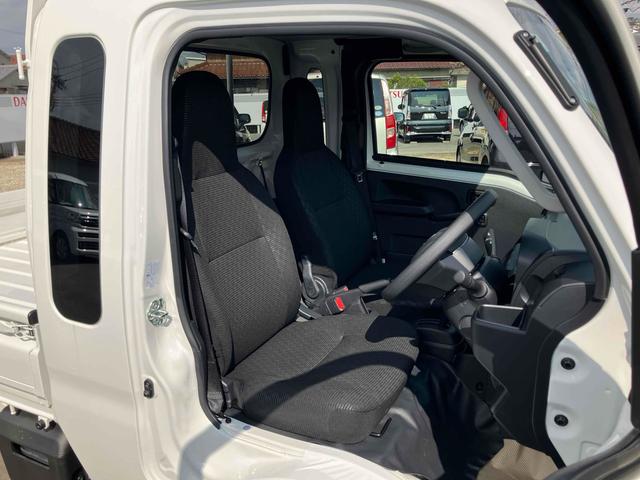 ハイゼットトラック ジャンボエクストラ　軽トラック　ＣＶＴ　衝突被害軽減システム　スマートキー　アイドリングストップ　電動格納ミラー　オートライト　ＥＳＣ　エアコン　パワーステアリング　パワーウィンドウ　運転席エアバッグ　助手席エアバッグ（30枚目）