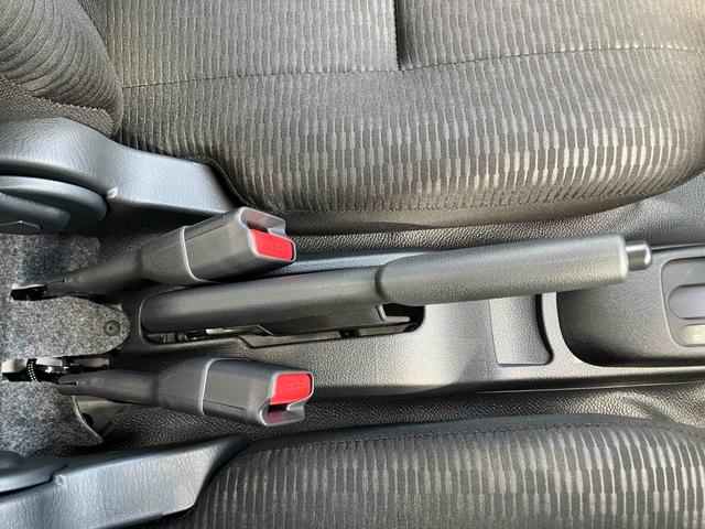 ハイゼットトラック ジャンボエクストラ　軽トラック　ＣＶＴ　衝突被害軽減システム　スマートキー　アイドリングストップ　電動格納ミラー　オートライト　ＥＳＣ　エアコン　パワーステアリング　パワーウィンドウ　運転席エアバッグ　助手席エアバッグ（40枚目）