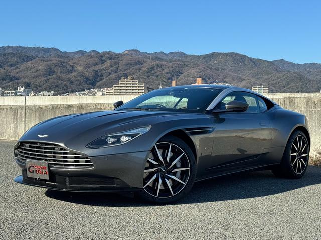 ＤＢ１１ ローンチエディション　Ｖ１２　世界限定１０００台　黒＆オレンジデュオトーンインテリア　ネクサスキルティング　ベンチレーションシート　アルカンターラルーフ　　Ｂ＆Ｏ　２０インチ　シルバーキャリパー　スポーツエグゾースト（10枚目）