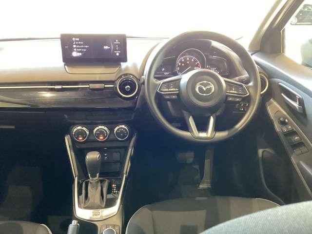 ＭＡＺＤＡ２ １．５　１５ＢＤ　８．８インチモニター　／　ナビゲーション　／　２ト（18枚目）