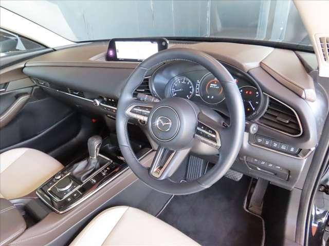 ＣＸ－３０ ２．０　２０Ｓ　プロアクティブ　ツーリングセレクション　３６０°ビューカメラ　電動シート（13枚目）