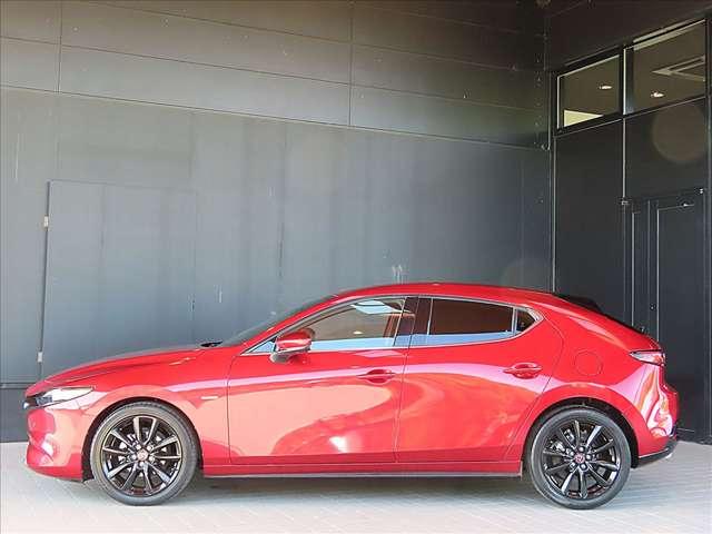 ＭＡＺＤＡ３ファストバック １．５　１５Ｓ　１００周年　特別記念車　２０２０ＷＣＤＯＴＹ　ＷＣＤＯＴＹ受賞記念モデル／ＢＯＳＥ／禁煙車／２カメラ（9枚目）