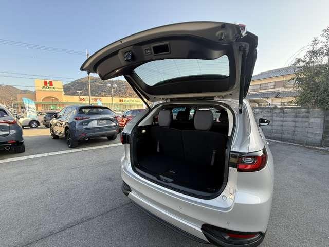 ＣＸ－８０ ３．３　ＸＤ　Ｌパッケージ　ディーゼルターボ　ナビ／ＥＴＣ／試乗車アップ／３６０度カメラ／６人乗（12枚目）