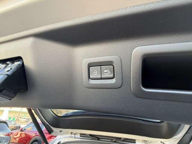 ＣＸ－８０ ３．３　ＸＤ　Ｌパッケージ　ディーゼルターボ　ナビ／ＥＴＣ／試乗車アップ／３６０度カメラ／６人乗（13枚目）