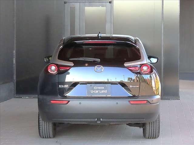 ＭＸ－３０ロータリーＥＶ ナチュラル　モノトーン　ナビ／ＥＴＣ／ＢＯＳＥ／禁煙車／３６０度カメラ／前席左（10枚目）