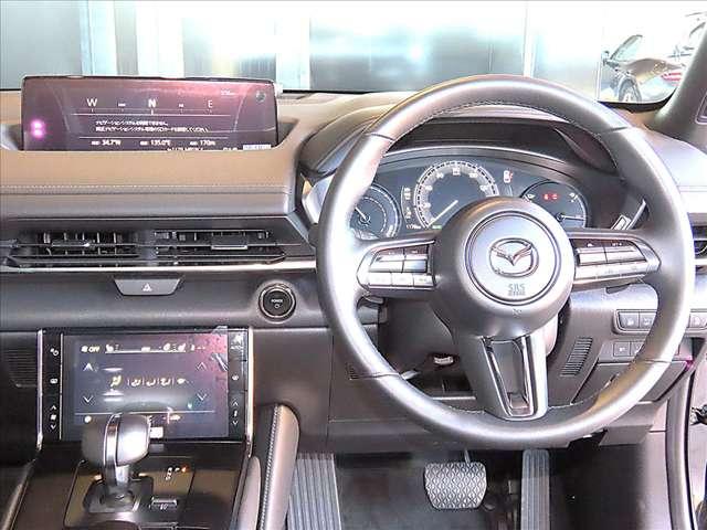 ＭＸ－３０ロータリーＥＶ ナチュラル　モノトーン　ナビ／ＥＴＣ／ＢＯＳＥ／禁煙車／３６０度カメラ／前席左（18枚目）