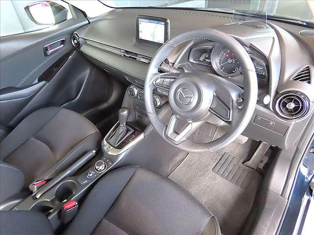 デミオ １．３　１３Ｓ　ツーリング　当社下取り／ワンオーナー／禁煙車／ナビ／ＥＴＣ／（15枚目）