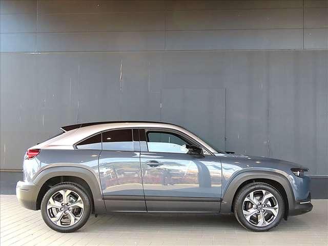 �݌ɁA�����ς�ȂǂɊւ��܂��Ă͐��e�X�܂ł��C�y�ɂ��⍇������������