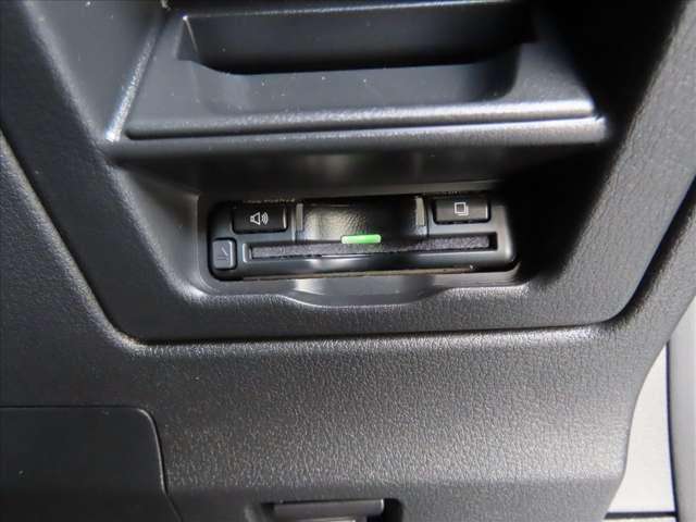 �������H��L�����H�̕K���i�̂d�s�b����������Ă��܂��B�J�[�h�����邾���ŁA���������m���X�g�b�v���L���b�V�����X�Œʉߏo���܂��B��������˂̍ۂɂ��𗧂��܂���������