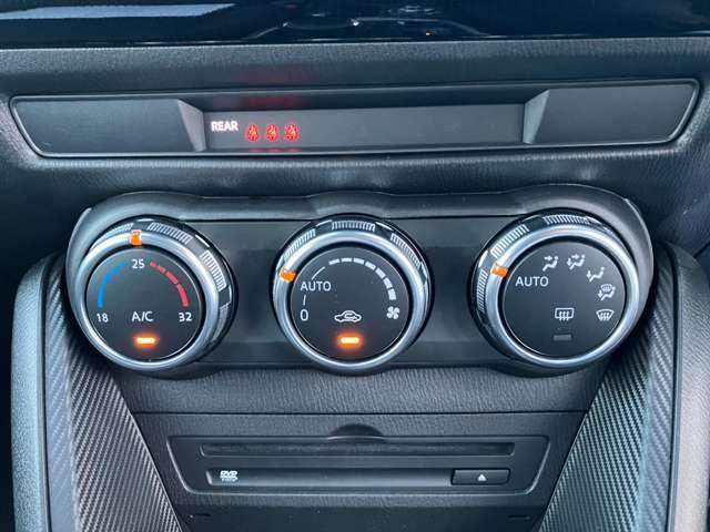 MAZDA2 1.5 15S ブラック トーン エディション ワンオーナー マツダコネクトナビゲーション フルセグTV ETC車載器 バックカメラ レーダークルーズコントロール コーナーセンサー(9枚目)