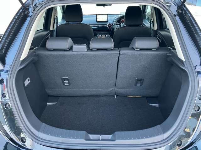 MAZDA2 1.5 15S ブラック トーン エディション ワンオーナー マツダコネクトナビゲーション フルセグTV ETC車載器 バックカメラ レーダークルーズコントロール コーナーセンサー(18枚目)