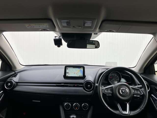 デミオ 1.3 13S ツーリング ワンオーナー バックカメラ レーダークルーズコントロール ETC車載器 運転席・助手席シートヒーター ドライブレコーダー(4枚目)