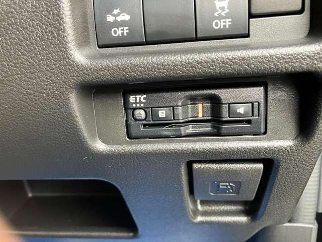 フレアクロスオーバー ６６０　ハイブリッド　ＸＳ　４ＷＤ　ワンオーナー　運転席・助手席シートヒーター　ＥＴＣ車載器　コーナーセンサー　オートライト　メモリーナビゲーション　車線逸脱警報システム（12枚目）