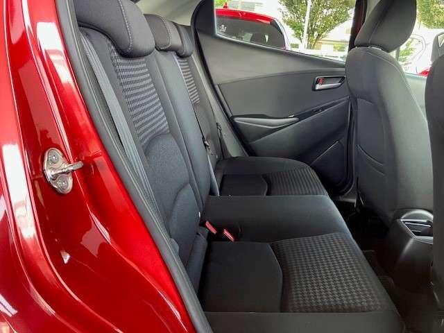 デミオ 1.5 15S ワンオーナー フルメンテナンス マツダコネクトナビ ミュージックプレイヤー接続可 USB入力端子 Bluetooth接続 シートヒーター(8枚目)