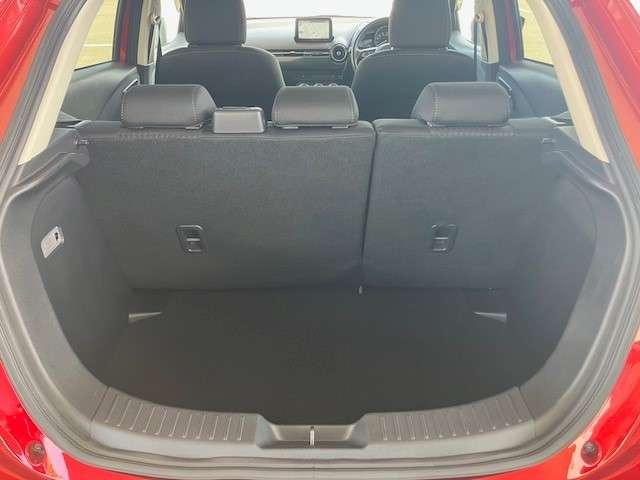 デミオ 1.5 15S ワンオーナー フルメンテナンス マツダコネクトナビ ミュージックプレイヤー接続可 USB入力端子 Bluetooth接続 シートヒーター(9枚目)