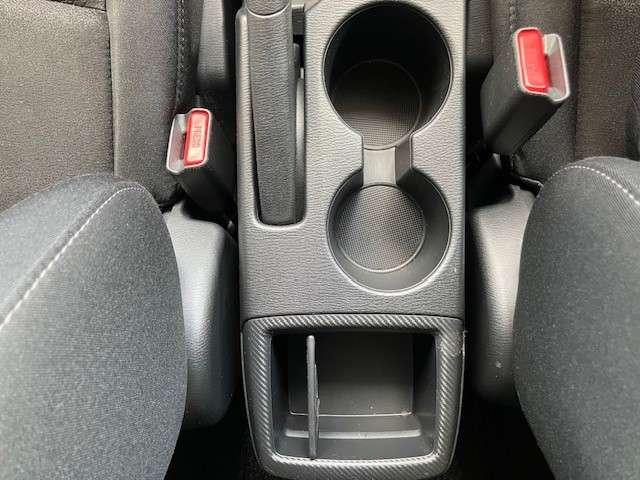 デミオ 1.5 15S ワンオーナー フルメンテナンス マツダコネクトナビ ミュージックプレイヤー接続可 USB入力端子 Bluetooth接続 シートヒーター(11枚目)