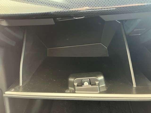 デミオ 1.5 15S ワンオーナー フルメンテナンス マツダコネクトナビ ミュージックプレイヤー接続可 USB入力端子 Bluetooth接続 シートヒーター(15枚目)