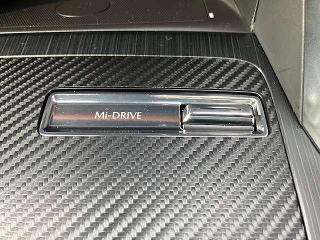 CX-60 3.3 XDハイブリッド プレミアム スポーツ ディーゼルタ ワンオーナー フルメンテ サンルーフ(11枚目)