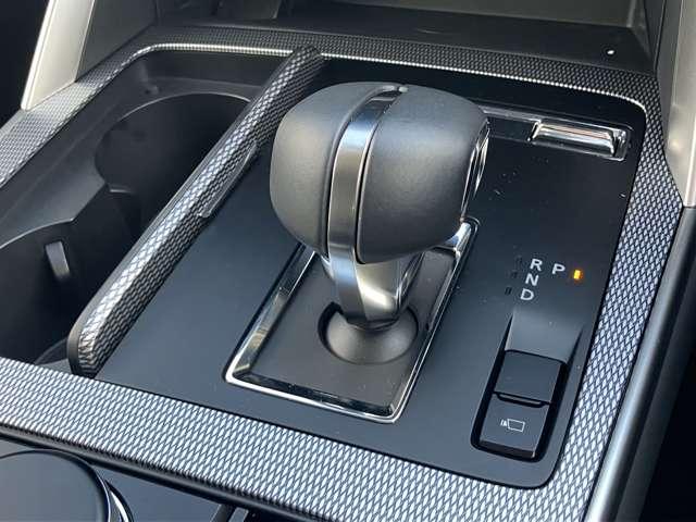 ＣＸ－６０ ２．５　２５Ｓ　Ｌパッケージ　弊社社有車ＵＰ　３６０°ビューモニター　レーダークルーズコントロール　運転席・助手席シートヒーター　コーナーセンサー　オートライト（10枚目）