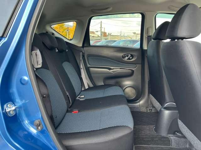 ノート １．２　Ｘ　ＤＩＧ－Ｓ　ＣＤデッキＡＵＸ入力　ＥＴＣ車載器　衝突被害軽減システム　車線逸脱警報装置　オートエアコン　スマートキーレス（13枚目）