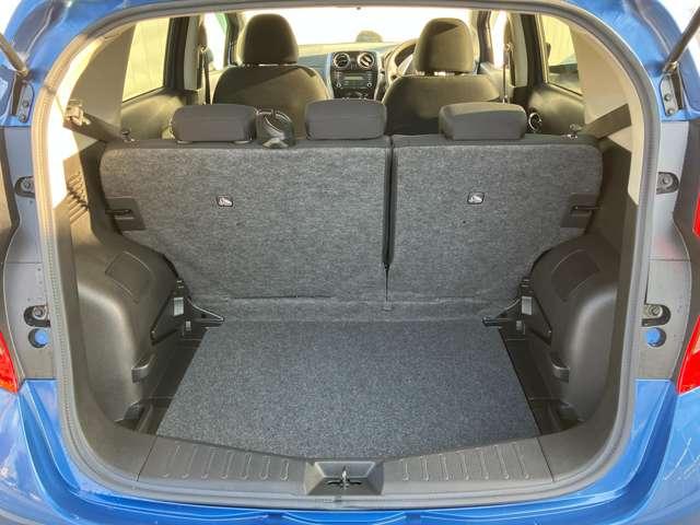 ノート １．２　Ｘ　ＤＩＧ－Ｓ　ＣＤデッキＡＵＸ入力　ＥＴＣ車載器　衝突被害軽減システム　車線逸脱警報装置　オートエアコン　スマートキーレス（14枚目）