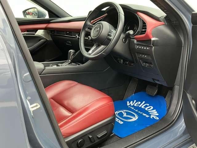 ＭＡＺＤＡ３ファストバック ２．０　２０Ｓ　バーガンディ　セレクション　ワンオーナー　マツダコネクトナビ　フルセグＴＶ　ＥＴＣ車載器　ＢＯＳＥスピーカー　シートヒーター　ミュージックプレイヤー接続可　ＵＳＢ入力端子　Ｂｌｕｅｔｏｏｔｈ接続（14枚目）