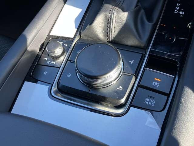 ＭＡＺＤＡ３ファストバック １．８　ＸＤ　ブラック　セレクション　ディーゼルターボ　弊社試乗車ＵＰ　３６０°ビューモニター　マツダコネクトナビ　ミュージックプレイヤー接続可　ＵＳＢ入力端子　Ｂｌｕｅｔｏｏｔｈ接続（9枚目）