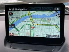 マツダコネクトナビゲーション搭載。タッチパネルと手元のコマンダーの両方で操作が可能なので、入力や操作も便利ですね！ 4