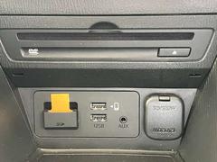 ＤＶＤ／ＣＤ／ＵＳＢ／ＡＵＸ／ブルートゥース／アンドロイドオート／アップルカープレイ／フルセグＴＶ対応のオーディオです。 7