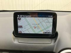 マツダコネクトナビゲーション搭載。タッチパネルと手元のコマンダーの両方で操作が可能なので、入力や操作も便利ですね！ 5