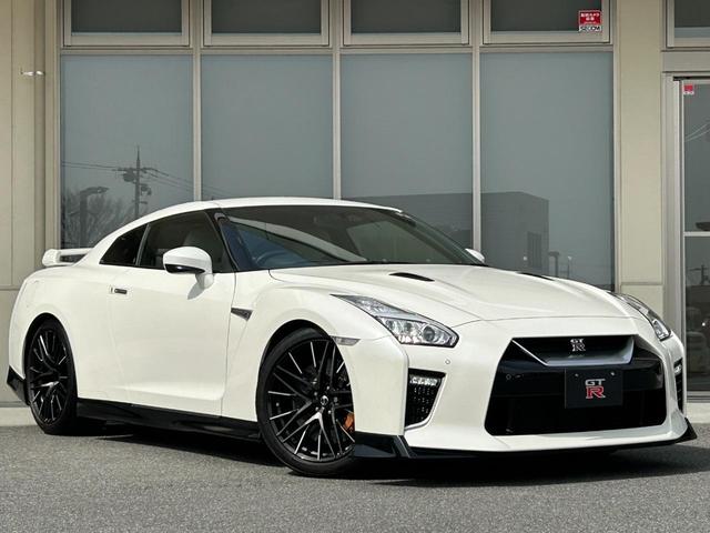 ＧＴ－Ｒ プレミアムエディション　ＭＹ２０　室内展示　ＯＰ内装白　ＮＩＳＭＯスポリセ　タイヤ新品交換　ワンオーナー　純正チタンマフラ　ドラレコ　ＥＴＣ　純正ナビフルセグＴＶ　プライバシーガラス　純正２０インチＡＷ　ＬＥＤヘッドライト（27枚目）