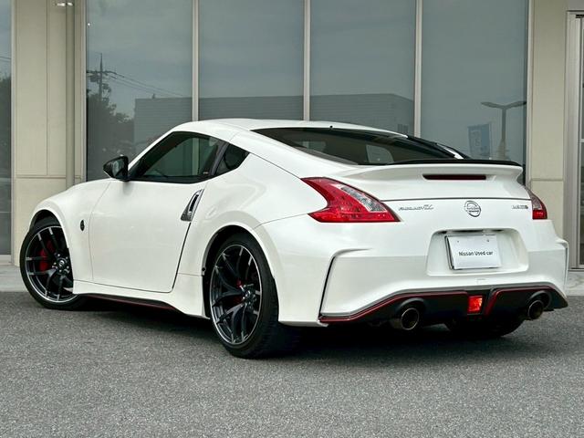 フェアレディＺ 　ＮＩＳＭＯタワーバー／サス／エアロ／マフラー／メーター／１９インチＡＷ　ＢＯＳＥサウンド　純正ナビ　外品追加スポイラー（2枚目）