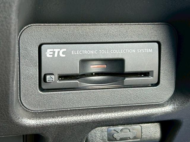 ＧＴ－Ｒ プレミアムエディション　ＭＹ２５　室内展示　内装ブルーヘブン　ＳＲＳサイドカーテンエアバック　プライバシーガラス　ＢＯＳＥサウンド　ドラレコ前後　ＧＰＳレーダ　純正ナビ　アップルカープレイ　２０インチＡＷ　チタン合金マフラー（8枚目）