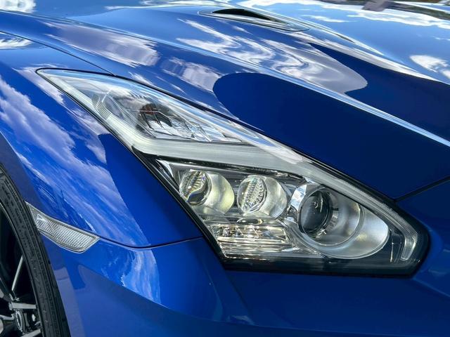 ＧＴ－Ｒ プレミアムエディション　ＭＹ２５　室内展示　内装ブルーヘブン　ＳＲＳサイドカーテンエアバック　プライバシーガラス　ＢＯＳＥサウンド　ドラレコ前後　ＧＰＳレーダ　純正ナビ　アップルカープレイ　２０インチＡＷ　チタン合金マフラー（27枚目）