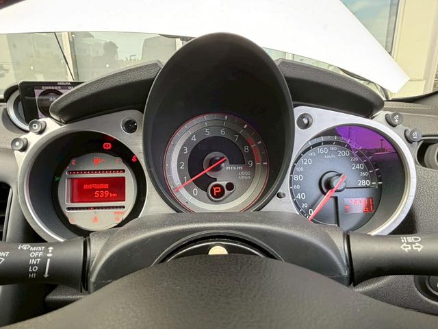 フェアレディＺ 　１オナ　ブリッツ車高調　Ｄ席ＲＥＣＡＲＯシート　後期型ヘッドライト　純正ナビ　ドラレコ　ＥＴＣ　純正１９インチＡＷ　ハーフレザーシート（9枚目）