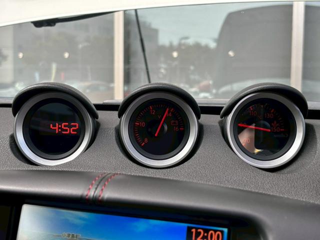 フェアレディＺ 　１オナ　ブリッツ車高調　Ｄ席ＲＥＣＡＲＯシート　後期型ヘッドライト　純正ナビ　ドラレコ　ＥＴＣ　純正１９インチＡＷ　ハーフレザーシート（10枚目）