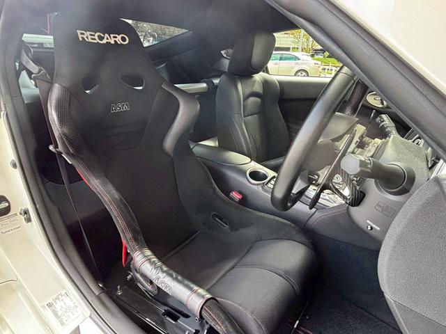 フェアレディＺ 　１オナ　ブリッツ車高調　Ｄ席ＲＥＣＡＲＯシート　後期型ヘッドライト　純正ナビ　ドラレコ　ＥＴＣ　純正１９インチＡＷ　ハーフレザーシート（20枚目）
