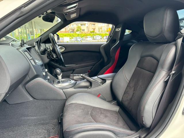 フェアレディＺ 　１オナ　ブリッツ車高調　Ｄ席ＲＥＣＡＲＯシート　後期型ヘッドライト　純正ナビ　ドラレコ　ＥＴＣ　純正１９インチＡＷ　ハーフレザーシート（21枚目）