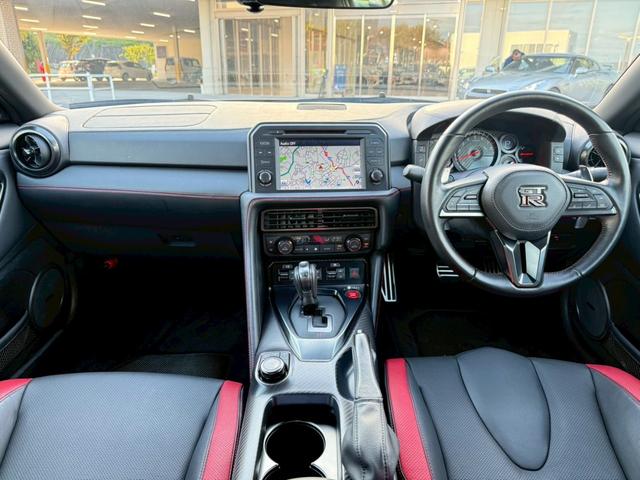 GT-R ブラックエディション MY19 室内展示 Pガラス サッチャム盗難防止 純正ナビ ドラレコ ETC RECAROシート BOSEサウンド シートヒーター 純正ナビ バックモニター クルコン 20インチAW 可変バルブ(6枚目)