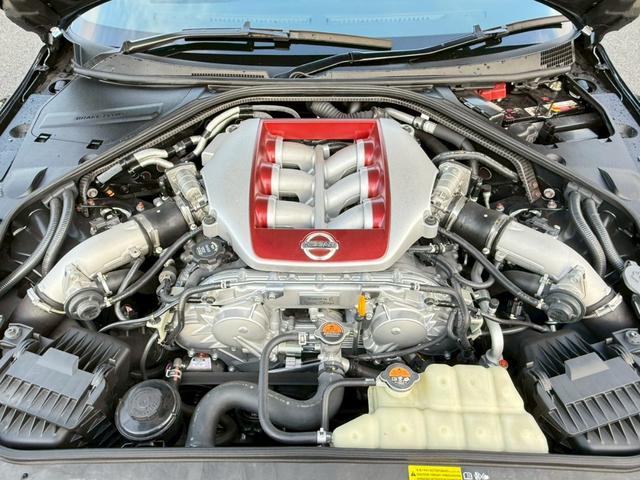 GT-R ブラックエディション MY19 室内展示 Pガラス サッチャム盗難防止 純正ナビ ドラレコ ETC RECAROシート BOSEサウンド シートヒーター 純正ナビ バックモニター クルコン 20インチAW 可変バルブ(28枚目)