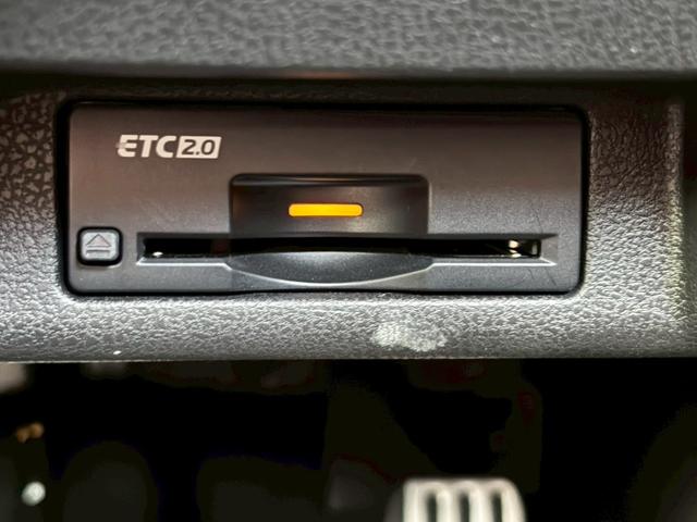 フェアレディZ ニスモ MY25 1オナ RECAROシート ドラレコ前後 ETC2.0  BOSEサウンド NISMOエアロ  純正ナビ 純正レイズ製19型AW  バックビュー パドルシフト フルセグ 衝突軽減 踏み間違い(7枚目)