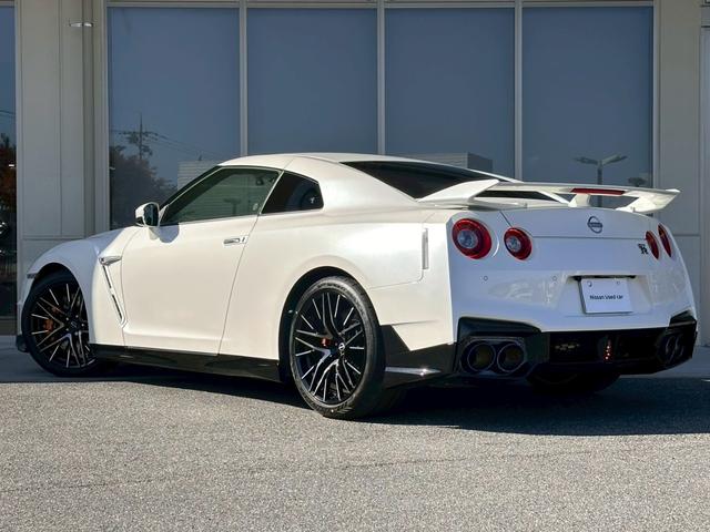 ＧＴ－Ｒ プレミアムエディション　ＭＹ２５　最終モデル　室内展示　ＯＰ本革シートファッショナブルインテリア　ＢＯＳＥサウンド　ＳＲＳサイドカーテンエアバック　プライバシーガラス　純正ナビフルセグＴＶ　フジツボ製チタン合金製マフラ（31枚目）
