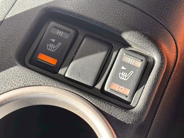 フェアレディＺ バージョンＴ　７速ＡＴ　　　７型ナビ　ＢＯＳＥサウンド　バックカメラ　オレンジレザーシート　パワーシート　シートヒータ　パドルシフト　ＥＴＣ　　　純正ＡＷ　　　ＨＩＤヘッドライト（10枚目）