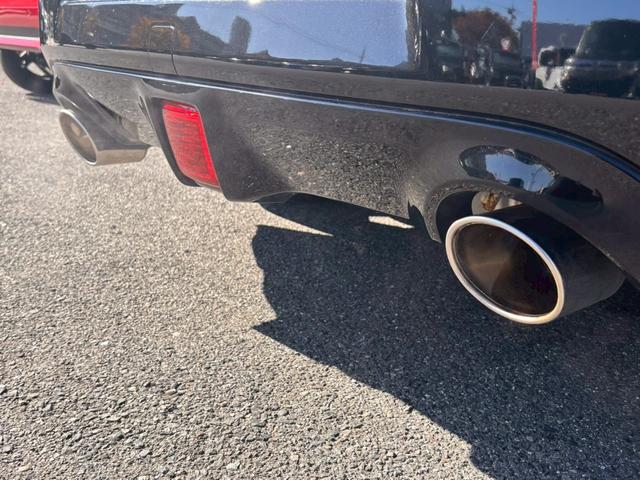 フェアレディＺ バージョンＴ　７速ＡＴ　　　７型ナビ　ＢＯＳＥサウンド　バックカメラ　オレンジレザーシート　パワーシート　シートヒータ　パドルシフト　ＥＴＣ　　　純正ＡＷ　　　ＨＩＤヘッドライト（22枚目）